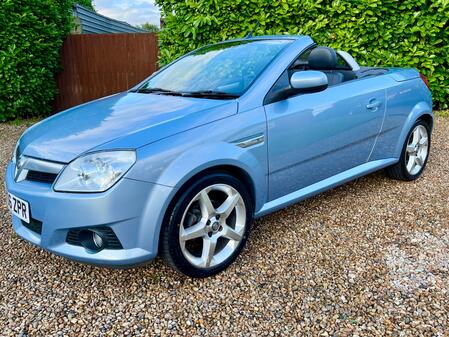 VAUXHALL TIGRA 1.4 i 16v Exclusiv
